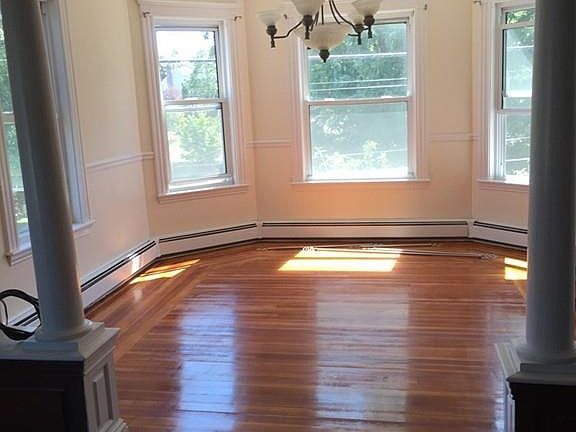 2nd image of 18 Oakland St #3