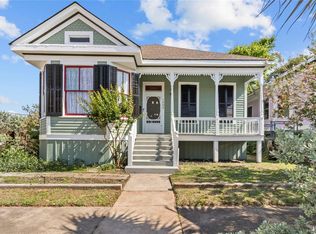 1003 Sealy St, Galveston, TX 77550