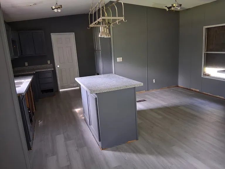 596 County Road 4321 — Photo 13