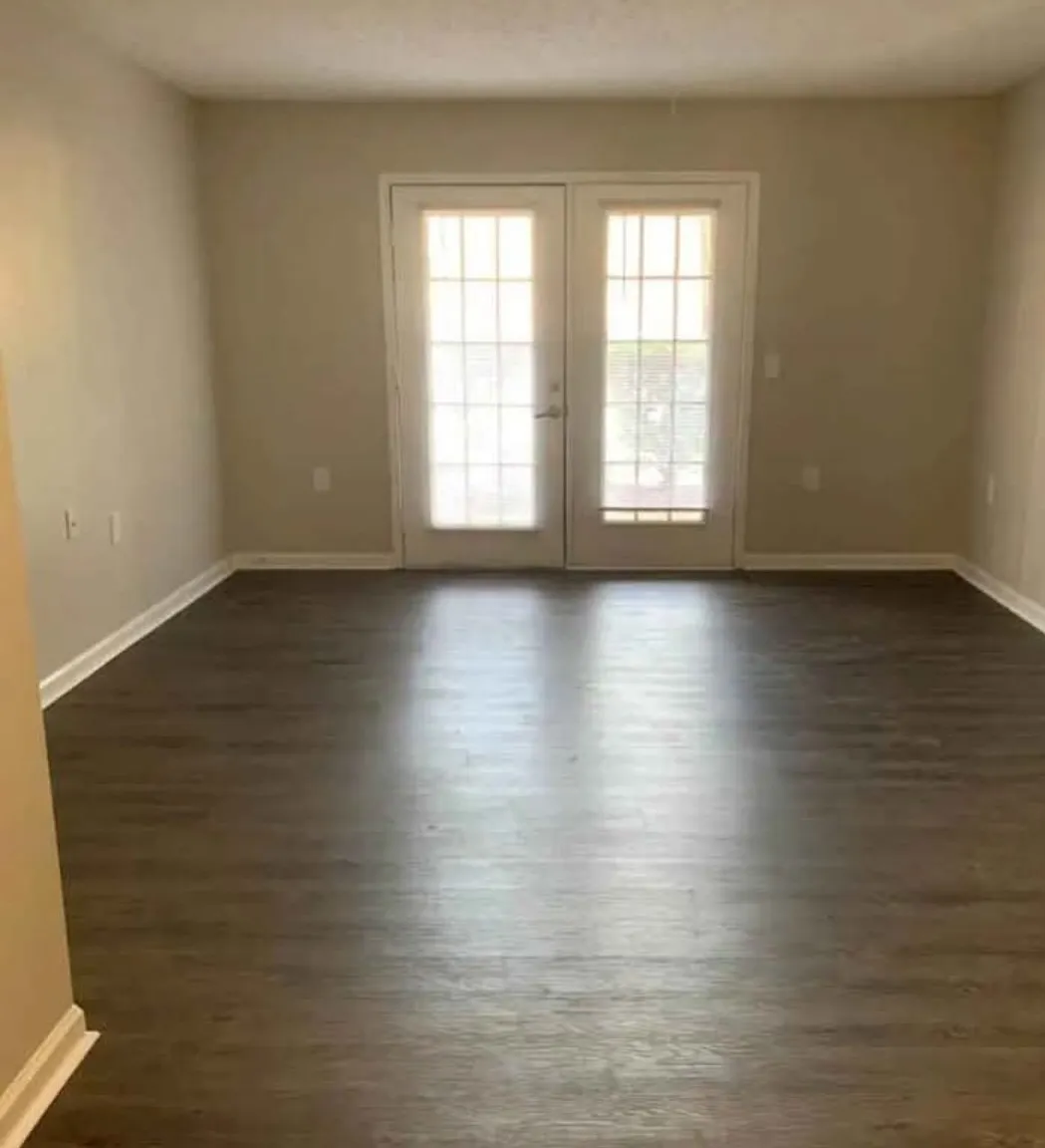2 bed, 1020 sqft, $1,100 — Photo 2