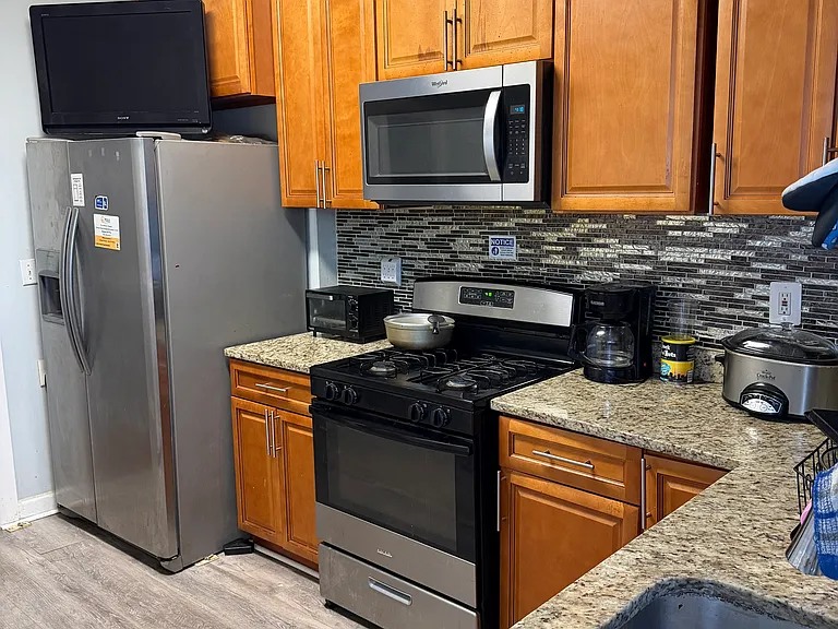 3832 Cottage Ave #F — Photo 12