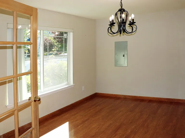 Room with French door on the 1st floor