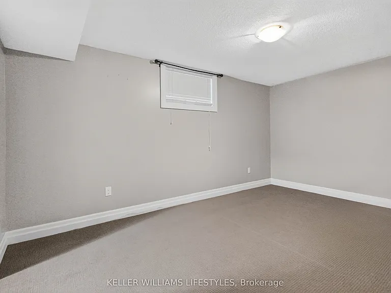 158 Acton St — Photo 36