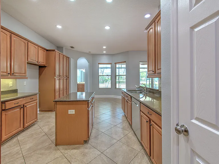 1408 Brilliant Cut Way — Photo 33