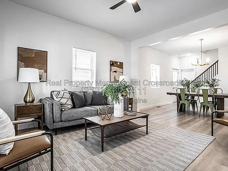 849 N Oakland Ave — Photo 8