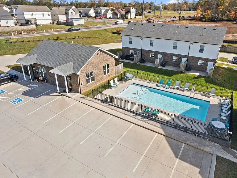Alto Luxury Townhomes — Photo 6
