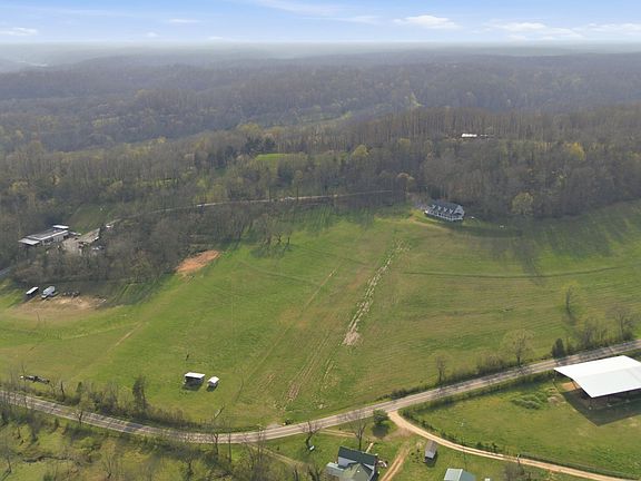 4th image of 391 Keg Springs Rd
