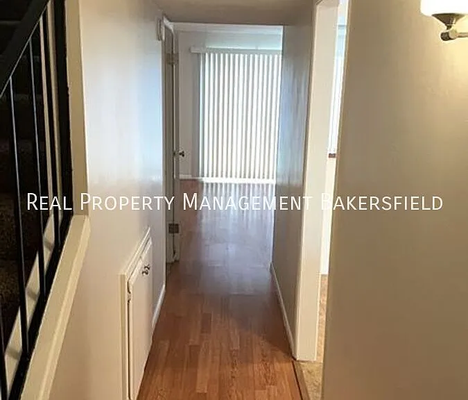 2423 Olive St #2423 — Photo 5