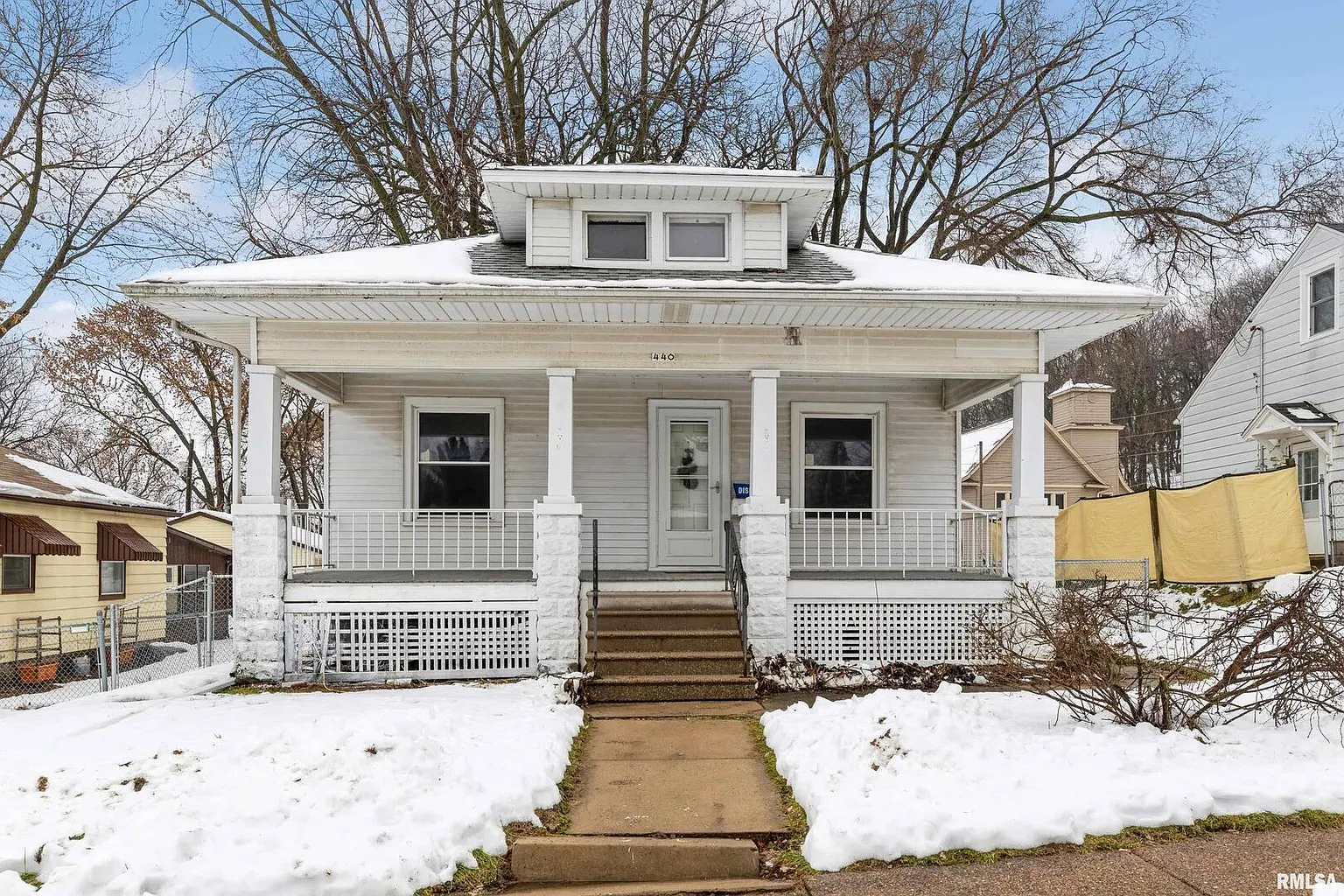 440 43rd St photo 1