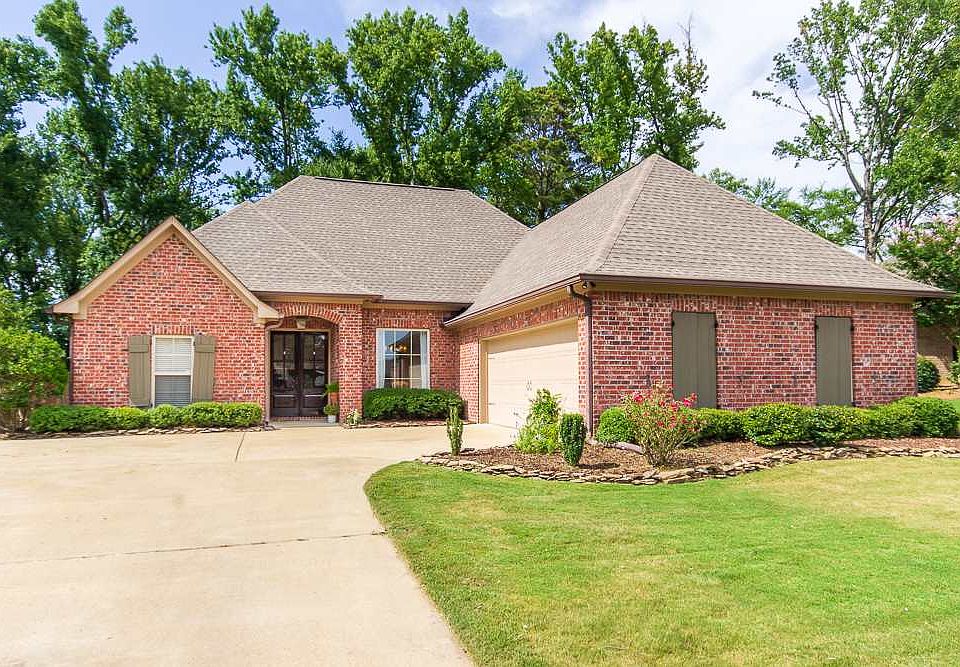 1st image of 140 Stillhouse Creek Dr