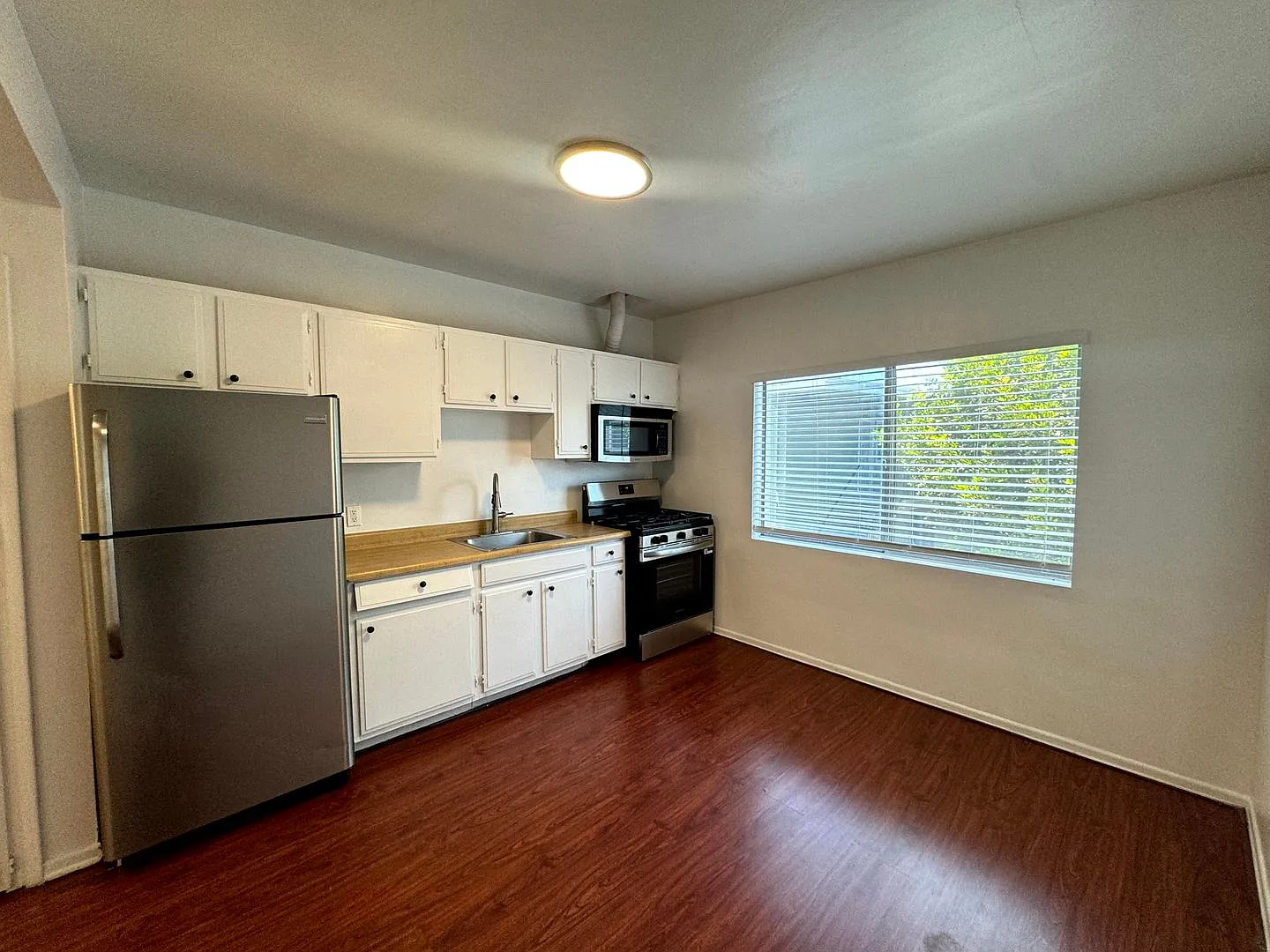 2535 Kansas Ave — Photo 4