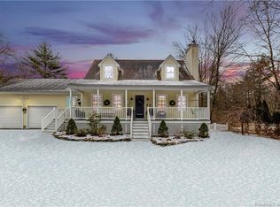 203 Ballard Rd, Thompson, CT 06277