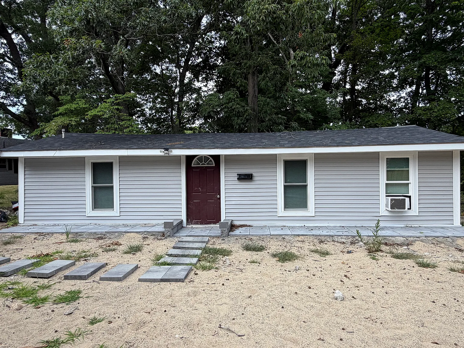 2 bed, $1,300 — Photo 1