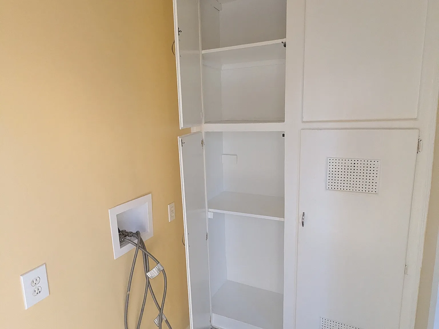 2 bed, $2,575 — Photo 4