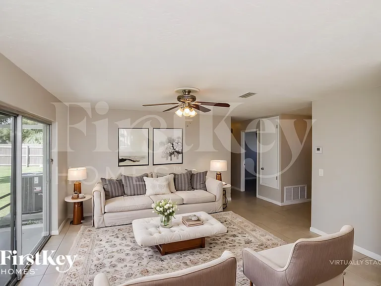 1056 Matador Dr — Photo 4