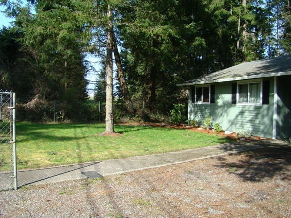 1st image of 20901 22nd Ave E