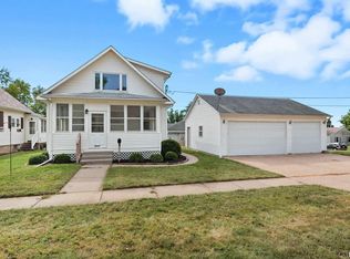 2007 Mississippi Blvd, Bettendorf, IA 52722