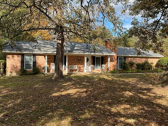 3rd image of 1207 Whitehouse Dr