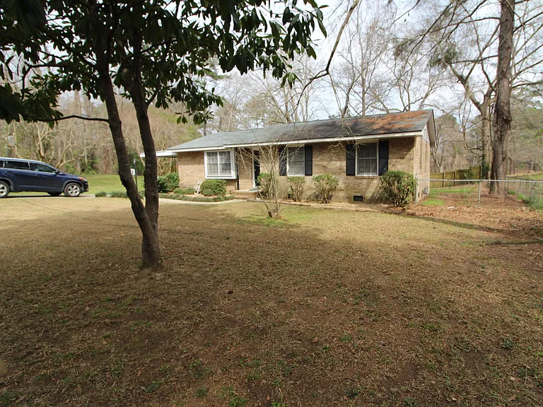 3224 Leafmore Dr — Photo 1