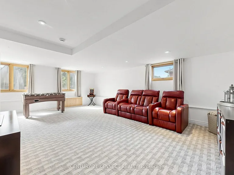 44 Pinewood Blvd — Photo 18
