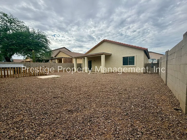 81 W Calle Guija — Photo 26