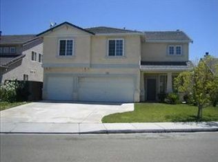 1723 Woodland Ln, Tracy, CA 95376