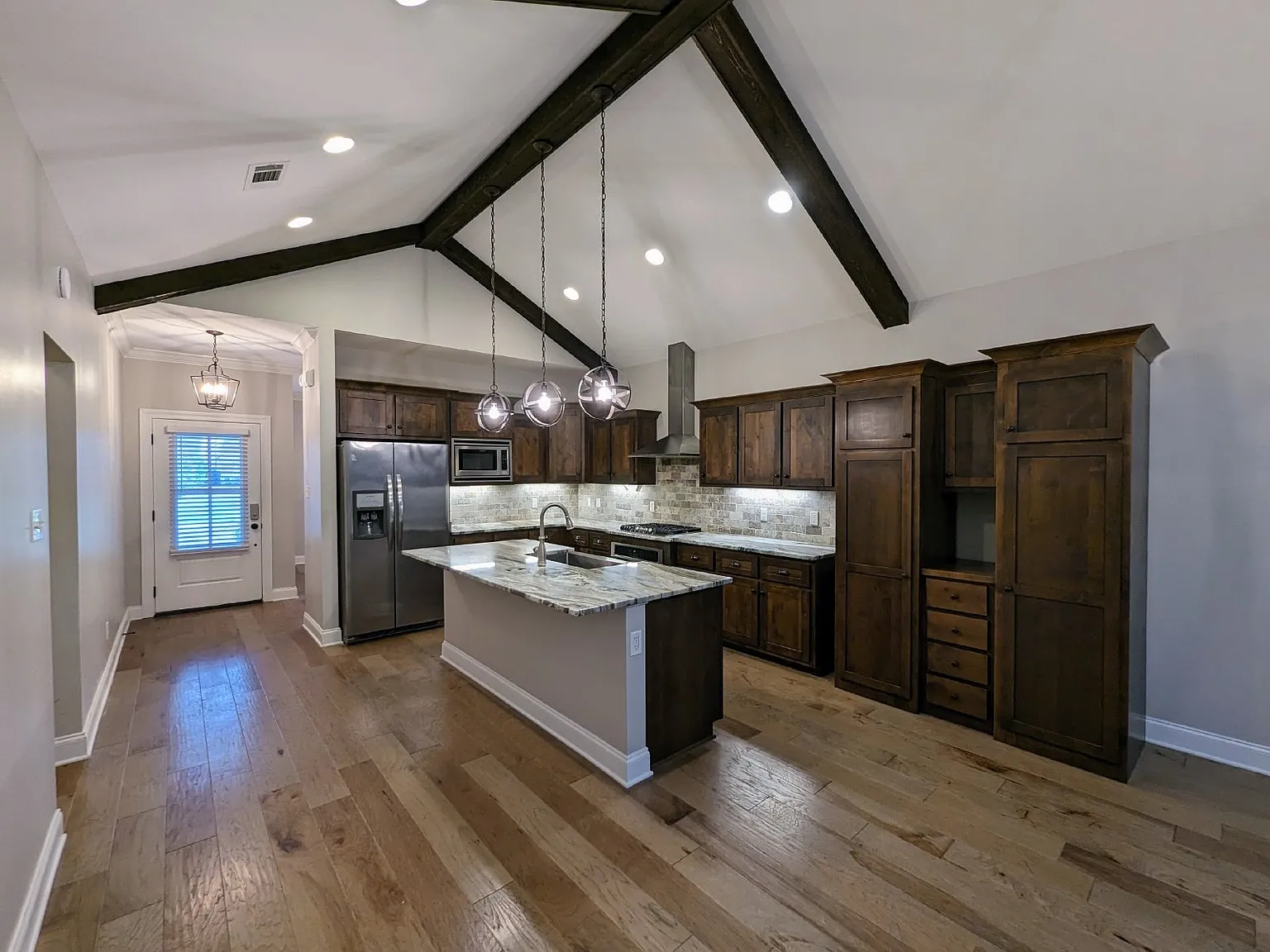 3 bed, 2.5 bath, 1974 sqft, $2,895 — Photo 4