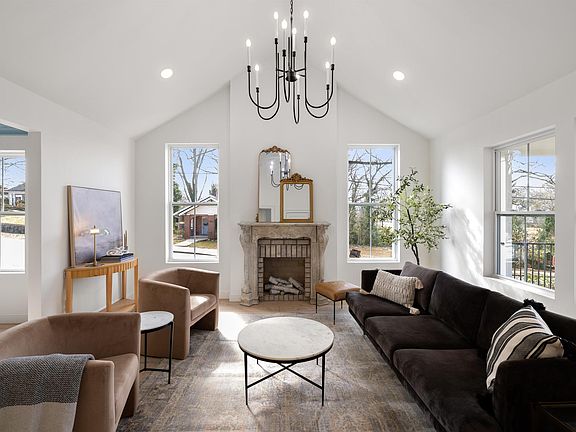 3rd image of 301 Ridgewood Ave