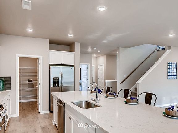 4th image of 29316 123rd Avenue SE #23