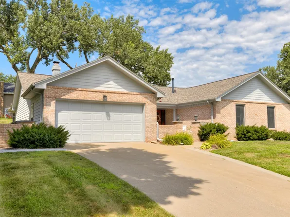 766 34th Pl, West Des Moines, IA 50265