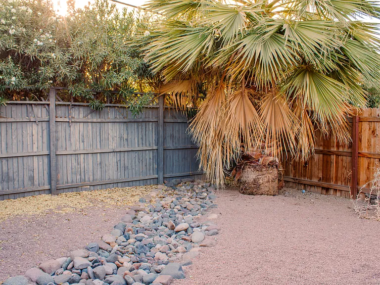 Geronimo Apartments — Photo 7
