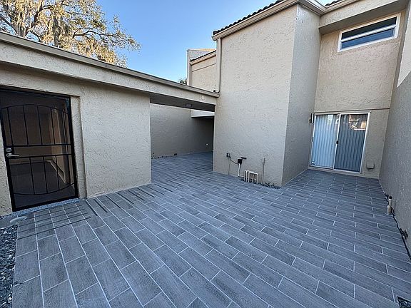 4th image of 108 Madrid Dr
