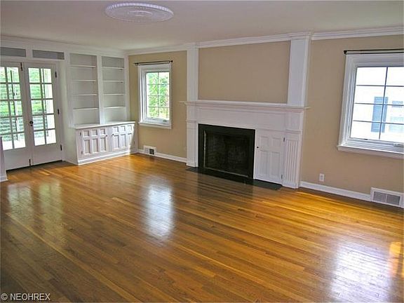 4th image of 1295 Inglewood Dr