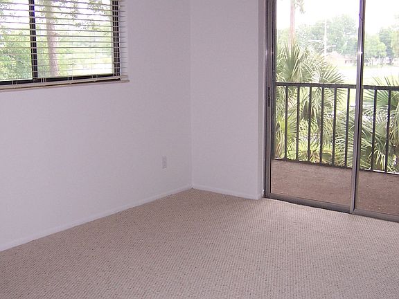 2nd image of 2341 Oak Park Way