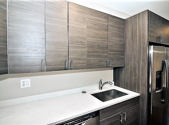 3rd image of 2228 N Sawyer Ave #2230GARDEN