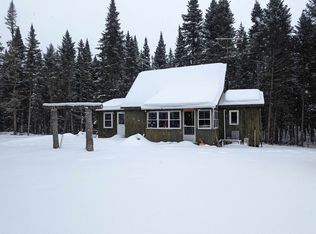 43 Shatney Rd, Pittsburg, NH 03592