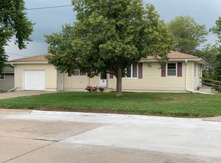 103 Ehrig Ave, Treynor, IA 51575