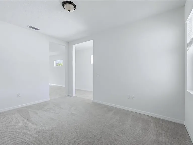 8113 Sternway Rd — Photo 24