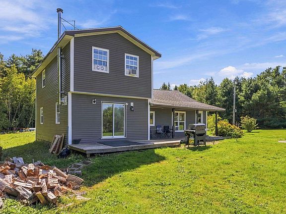 3rd image of 2171 Lapland Rd