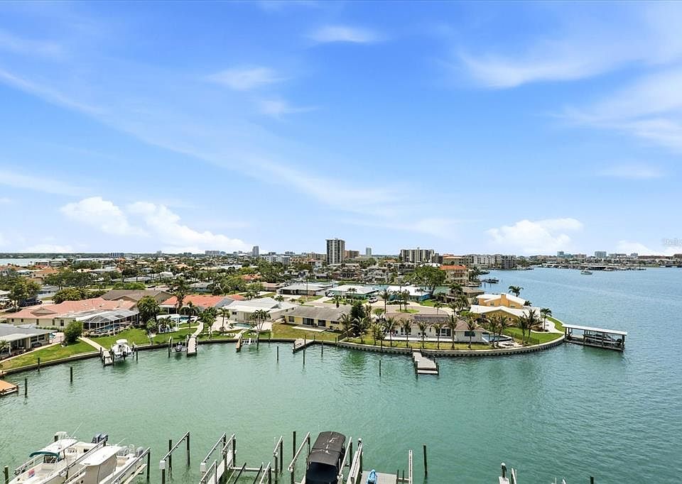1st image of 610 Island Way APT 607
