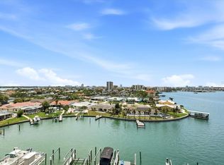 610 Island Way APT 607, Clearwater, FL 33767