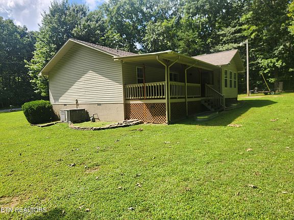 4th image of 340 Birchwood Dr