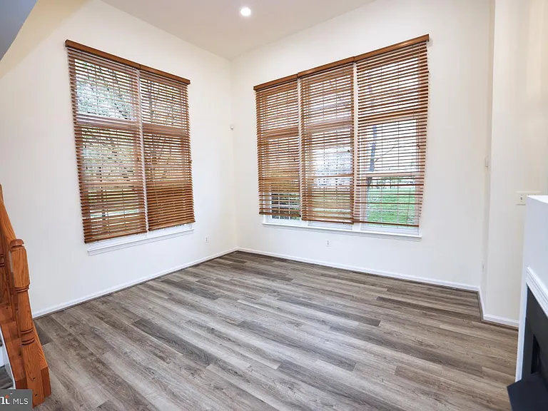 42309 Onyx Ter — Photo 21