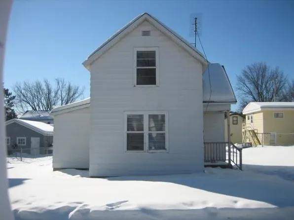 210 E Conan St, Ely, MN 55731