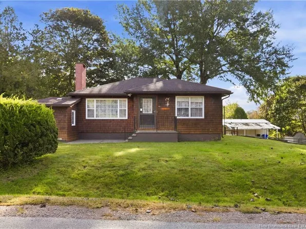 93 Alexandra Cres, Saint Andrews, NB E5B 2J1