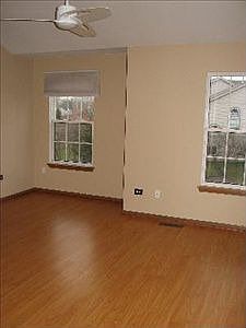 4th image of 1994 Persimmon Ct