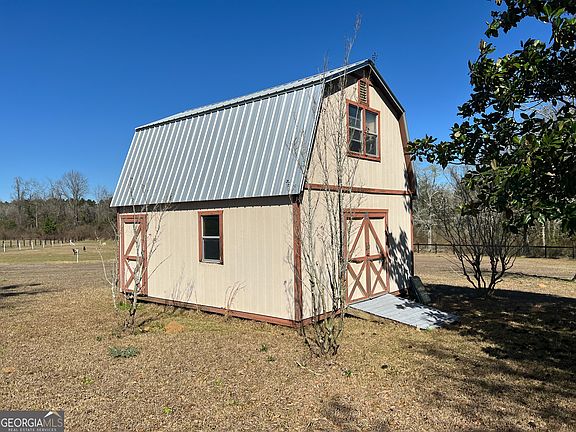 5th image of 1685 Union Hill Rd