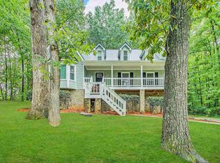 5560 Saddlebrook Dr, Douglasville, GA