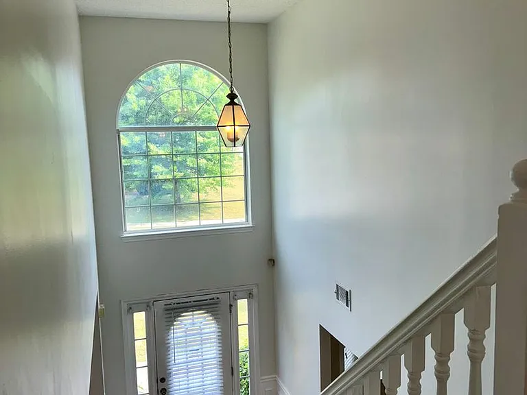 95 Woburn St — Photo 13