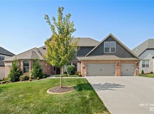 1321 Amore Ln, Centerton, AR 72719